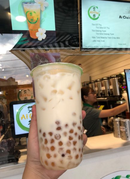 Ảnh trà sữa tự chụp tại quán