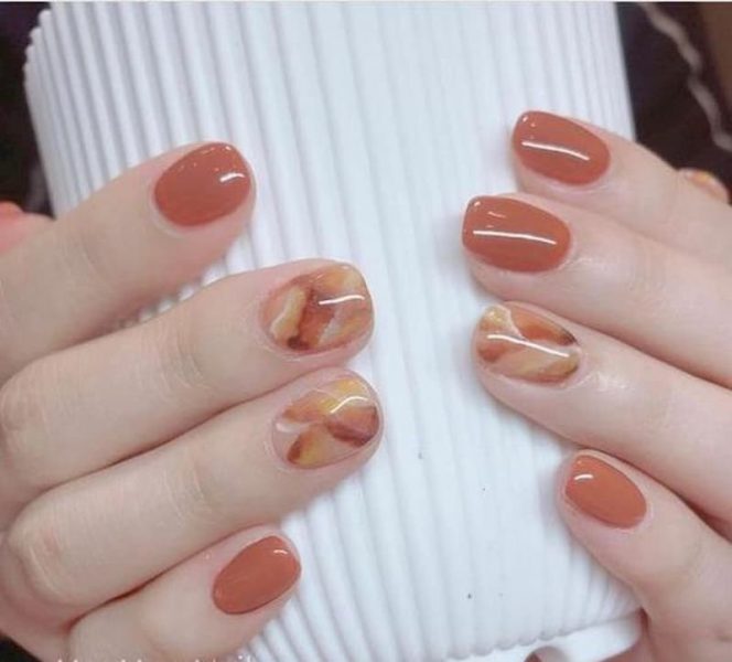 Mẫu sơn gel đẹp dạng vân đá
