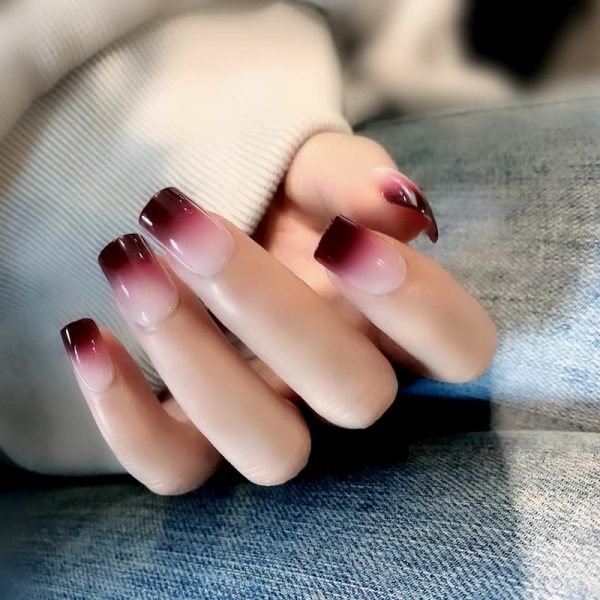 Mẫu sơn gel đẹp màu đỏ