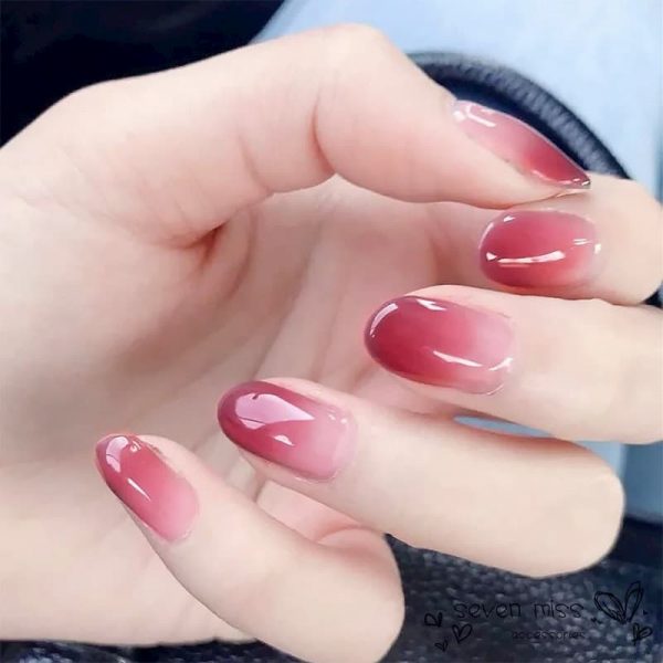Mẫu sơn gel đẹp màu hồng