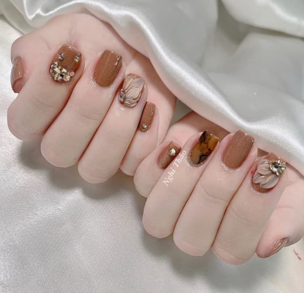 Mẫu sơn gel đẹp móng ngắn